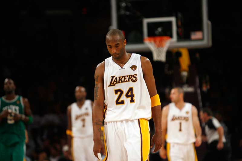 Los Angeles Lakers' Kobe Bryant #24 hangs his head as he walks up court late in the game during game 2 of the NBA Finals against the Boston Celtics at the Staples aCenter in Los Angeles Sunday, June 6, 2010.  The Celtics beat the Lakers 104-93 (Hans Gutknecht/Staff Photographer)