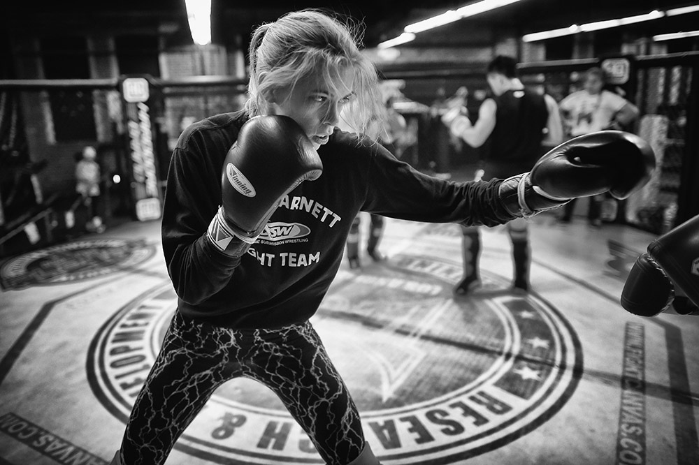 MMA fighter Jessamyn “The Gun” Duke during practice at TapOut Training Center in Los Angeles, Friday, February 26, 2016. Duke will face Alexa Grasso at Invicta FC 16 on March 11 at Tropicana Las Vegas. (Photo by Hans Gutknecht/Los Angeles Daily News)